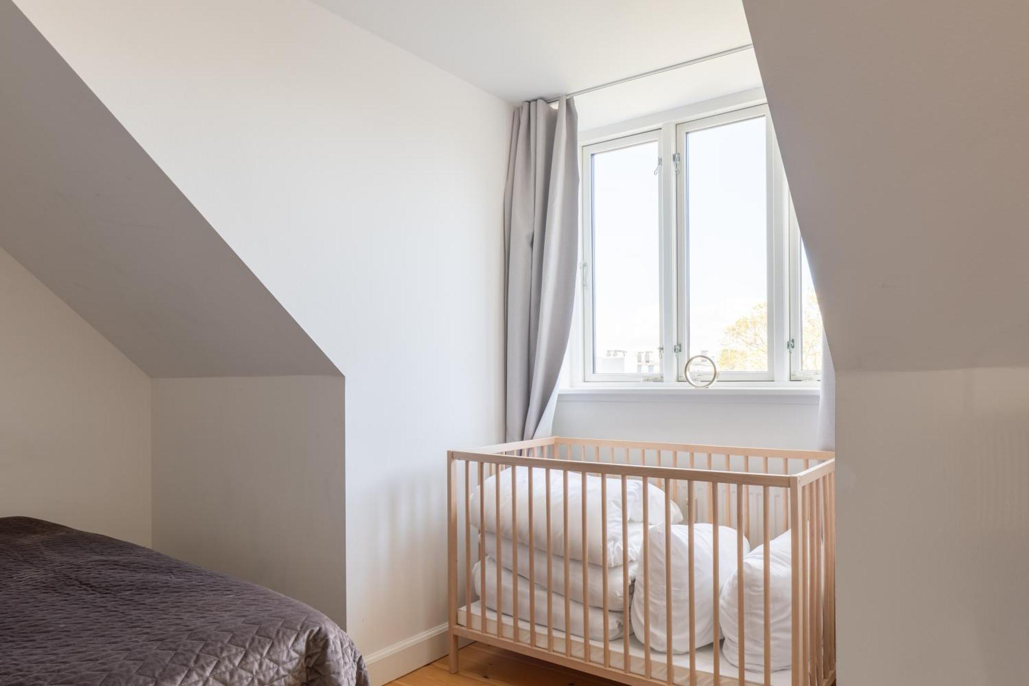 Apartment Bright 3br With Balcony And Amazing View *